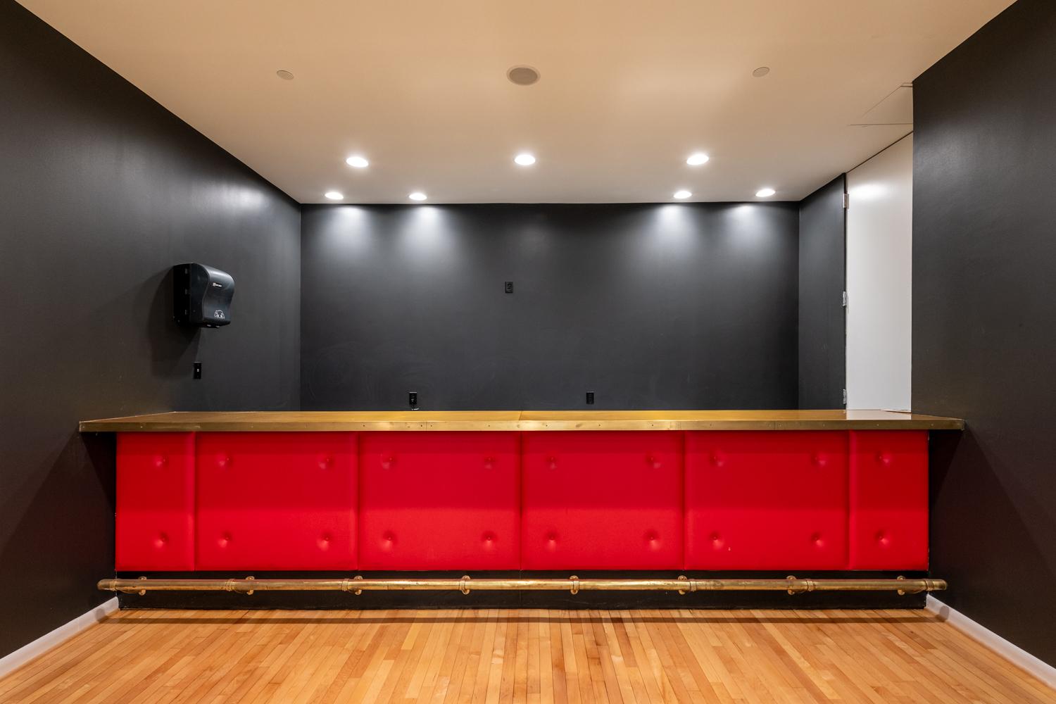 MD Club Bar